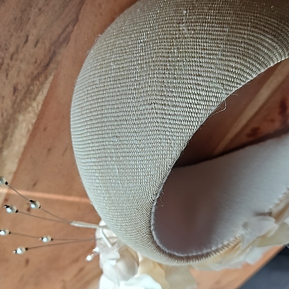 Lock & co by Awon Goulding - Picture 4 of 7